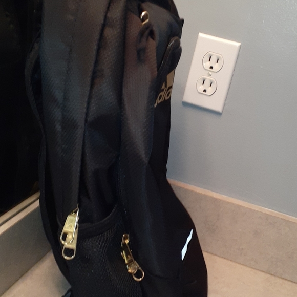 Backpack - Picture 6 of 7